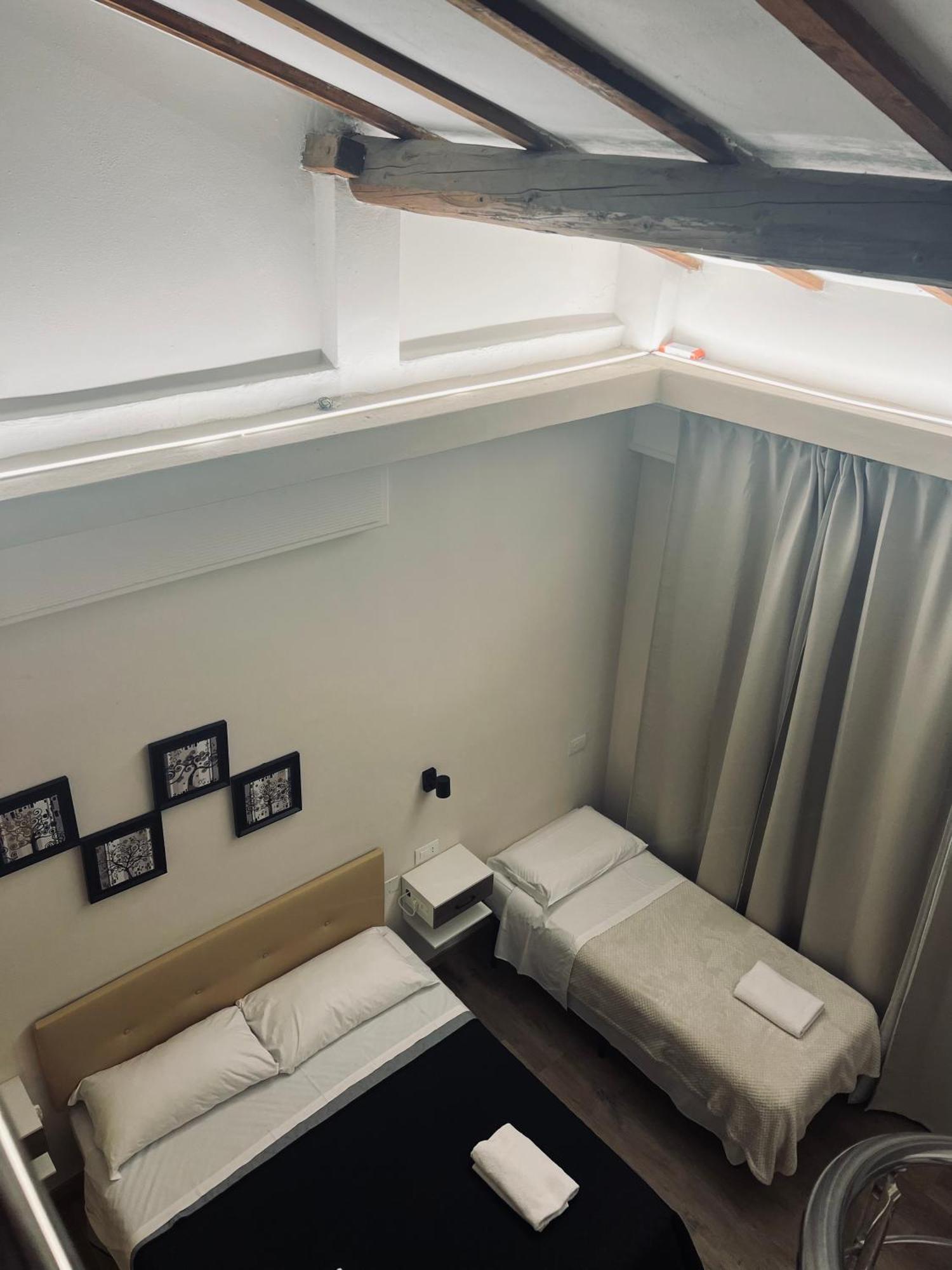 Deluxe Family Room,1652769704:JPEG